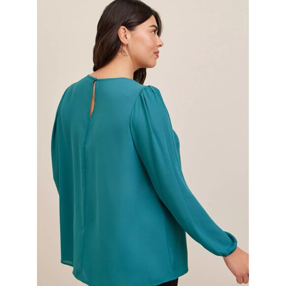 Torrid Georgette Twist Front Keyhole Pacific Blue Blouse 5X 28 Plus EUC - Picture 4 of 5